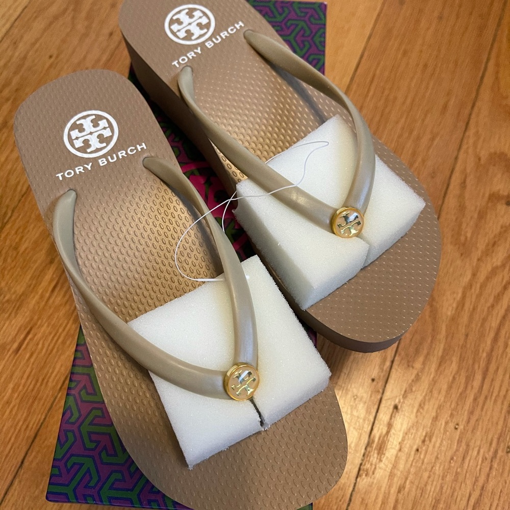 Tory Burch flip flop
